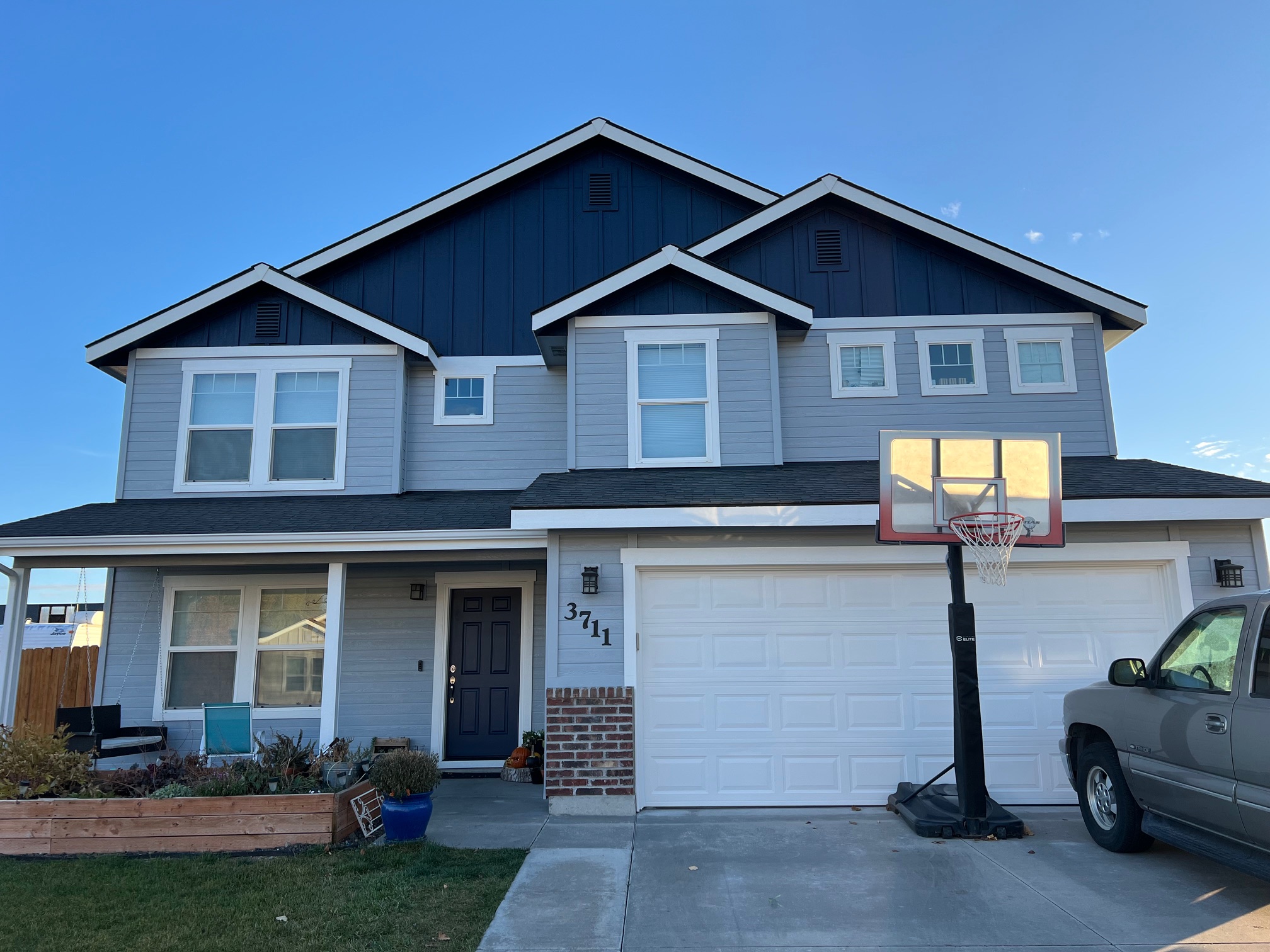 Siding and trim painting services